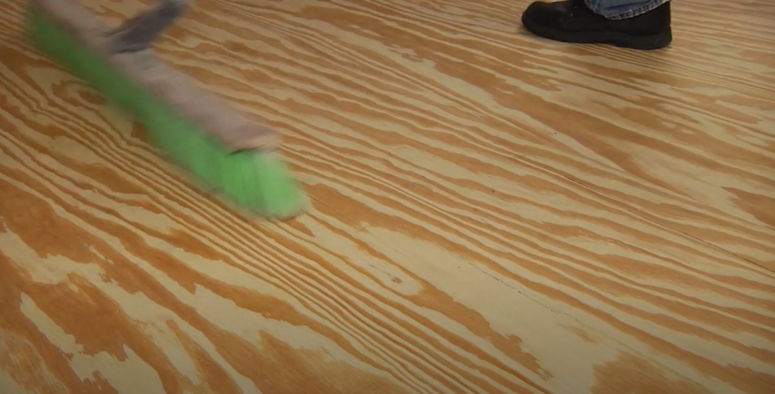 How to lay underlayment for laminate flooring Flooring Underlayment